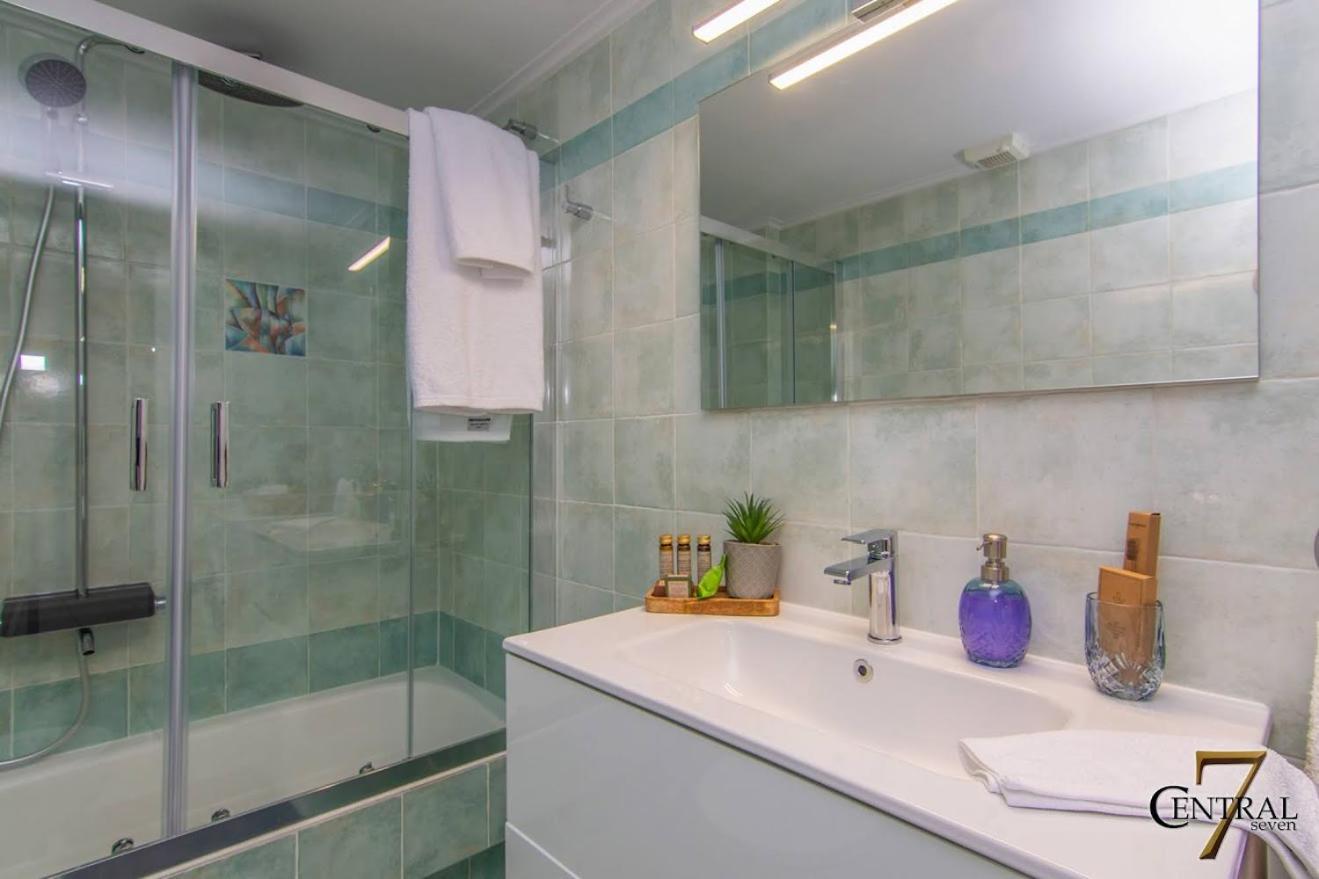 Central Seven Kalamata Dış mekan fotoğraf